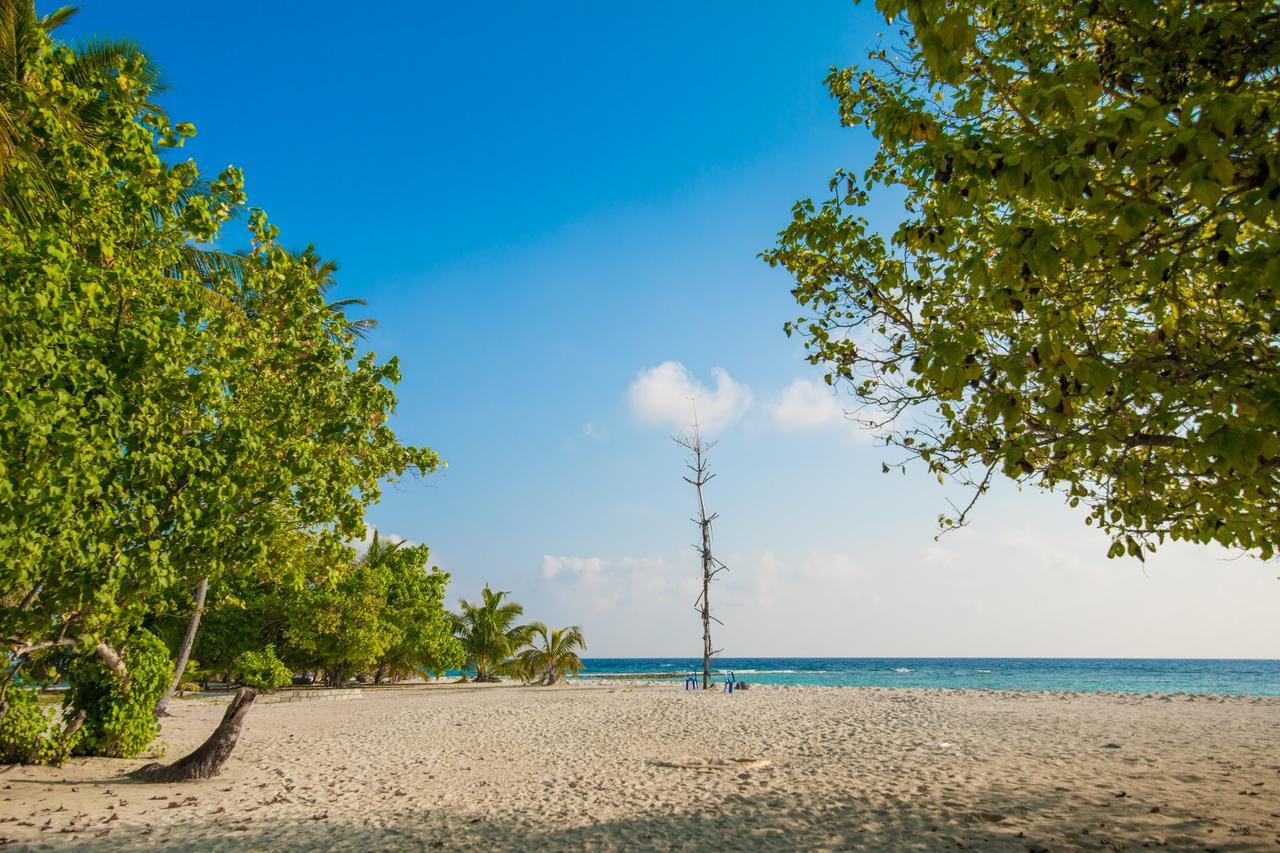 Kirulhiya Maldives Hotel Omadhoo Exterior photo